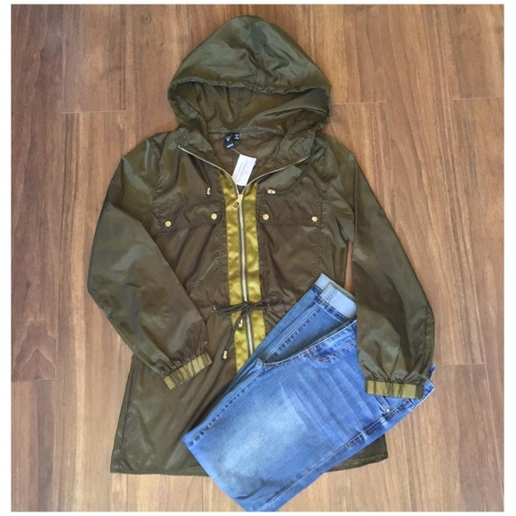 Windsor Olive Semi Sheer Hooded Windbreaker - Picture 2 of 4